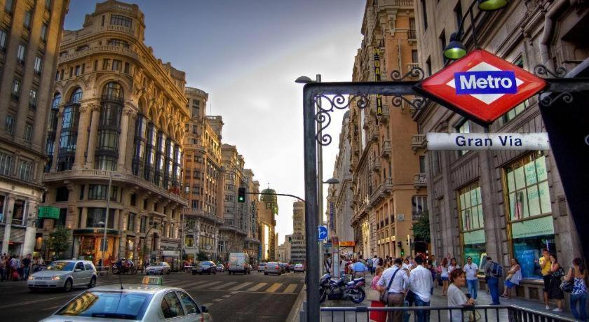 Lux Penthouse Gran Via Hotel Madrid Exterior photo